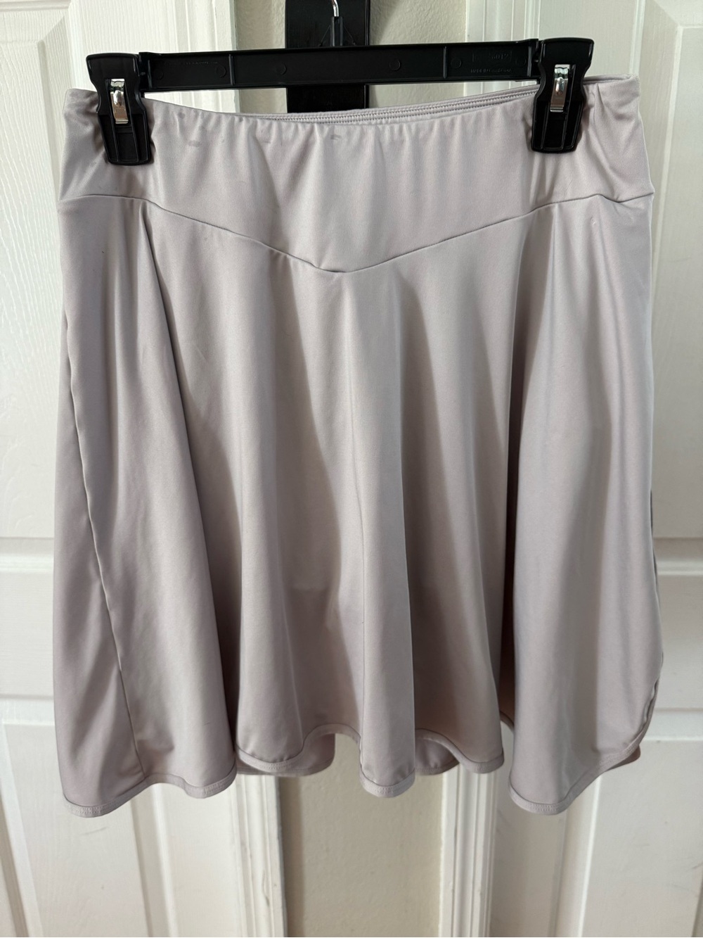 Flowy Light Gray A-Line Skirt with Subtle V-Waist Seam